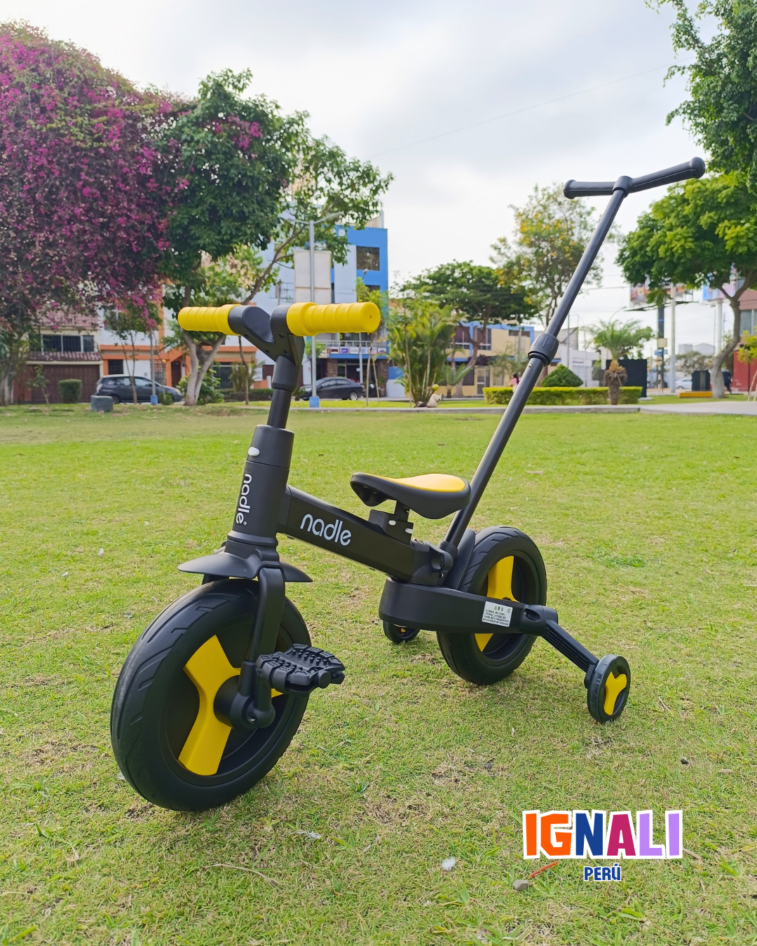 Triciclo Multifunción Premium Amarillo